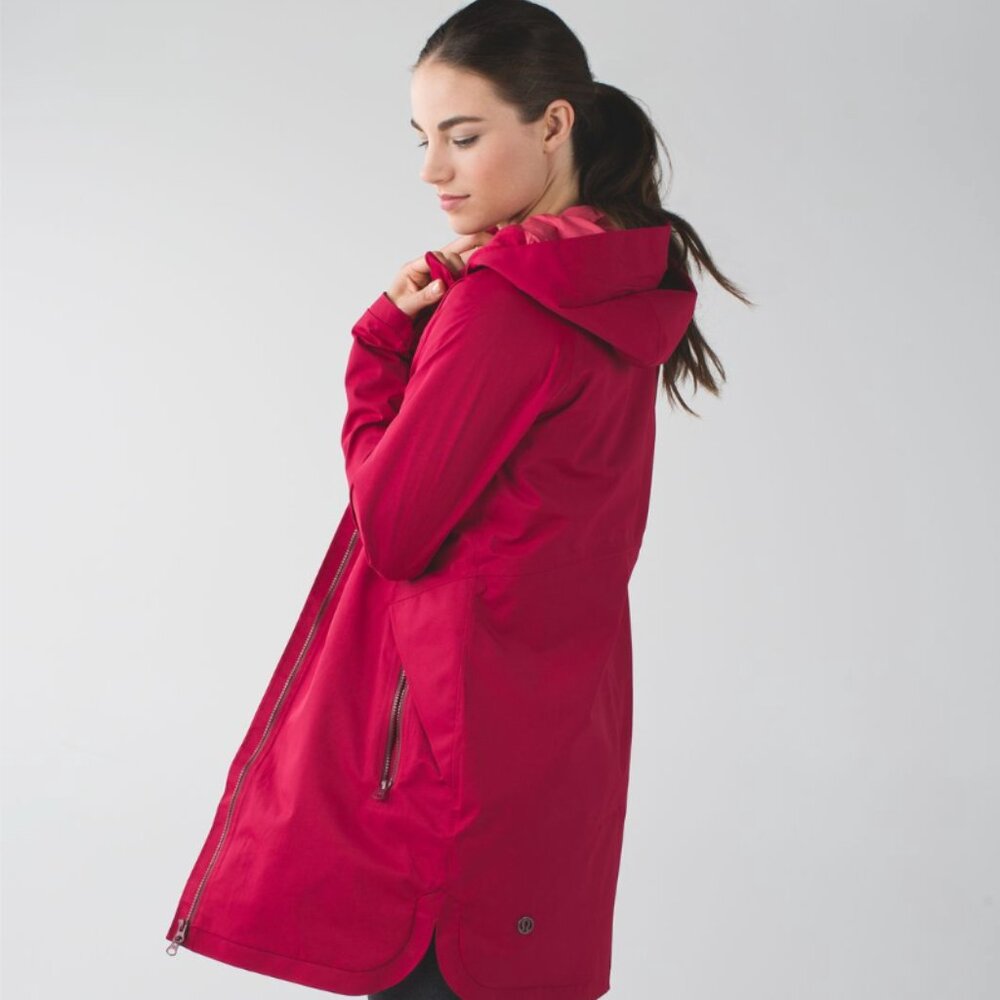 Lululemon | Definitely Raining Rain Jacket | Cranberry | Size 8